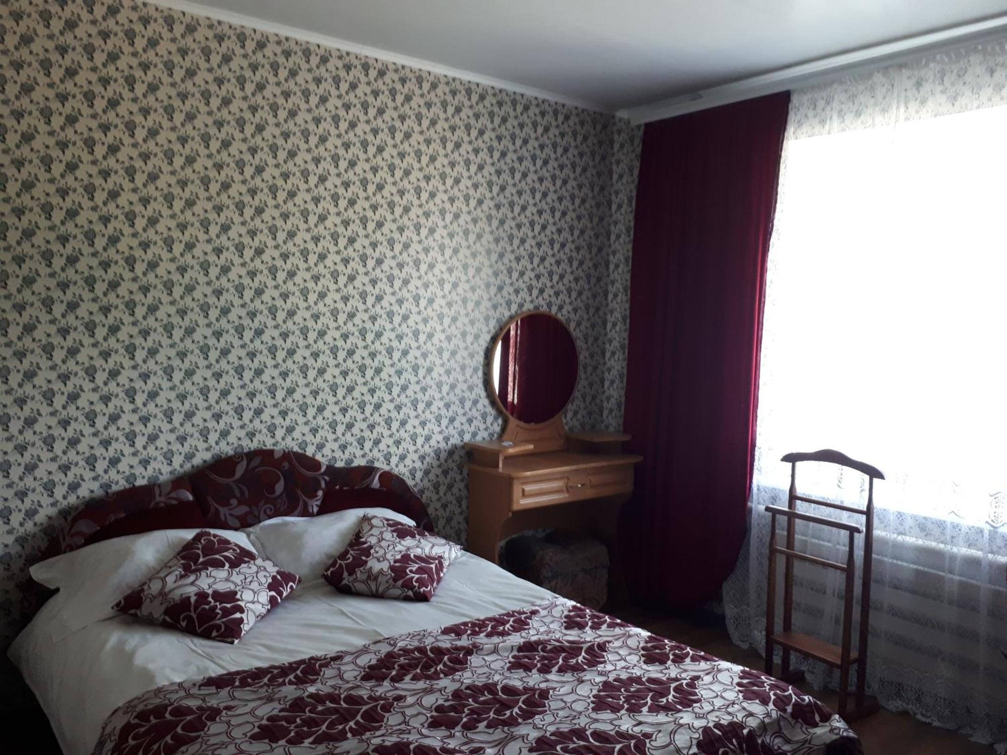 Hotel Gostynnyi Dvir Sharhorod Eksteriør billede